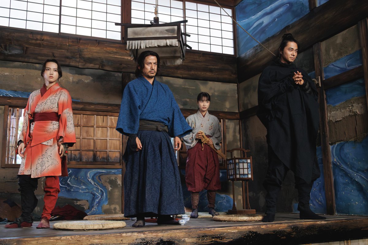NetflixJP's tweet photo. Netflixシリーズ
『イクサガミ』
新場面写真解禁！

◆『イクサガミ』
岡田准一、伊藤英明、藤﨑ゆみあ、清原果耶、東出昌大、二宮和也 出演
2025年11月世界独占配信スタート！
命がけの遊戯ゲームに挑む志士たちによる
迫力の【バトルロワイヤル】

#イクサガミ #lastsamuraistanding https://t.co/jpjJ8OCwoh