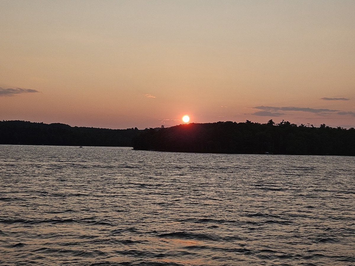 stringer_bell4's tweet image. Perfection ❤️
#LakeWinnipesaukee #summer2025