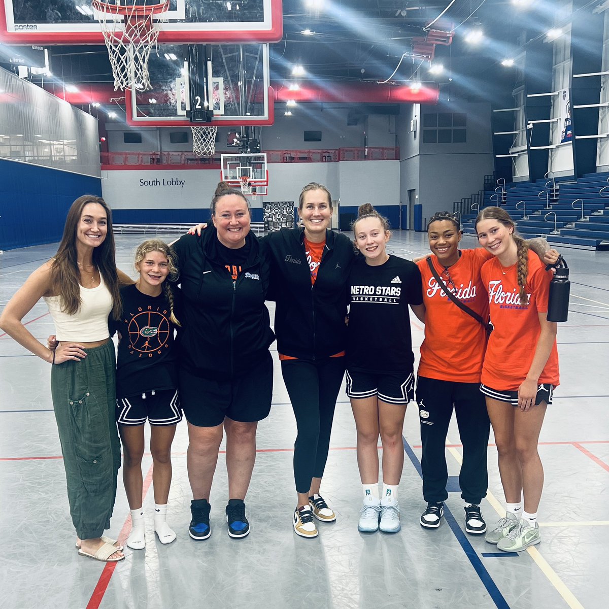 Great to see Metro Stars family in Florida ! 
<a href="/kraefin/">Kelly Rae Finley</a> 

#metrostarsfamily