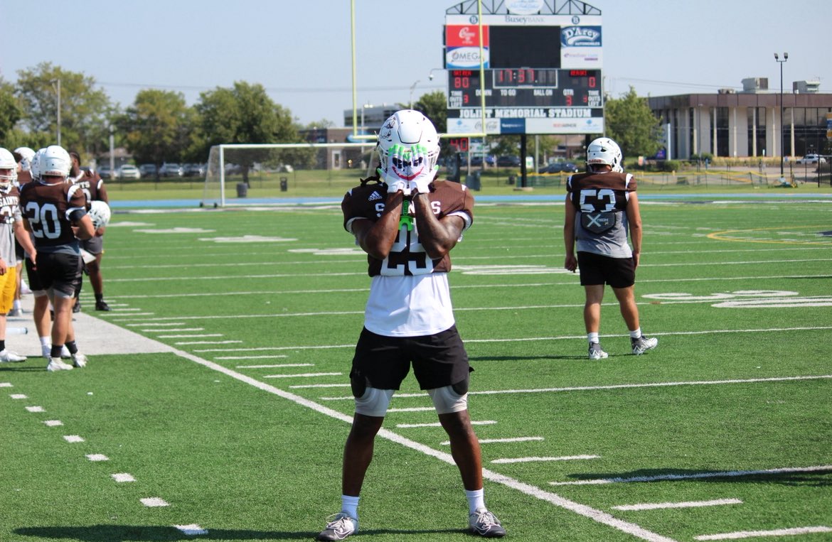 Fighting Saints Football tweet media