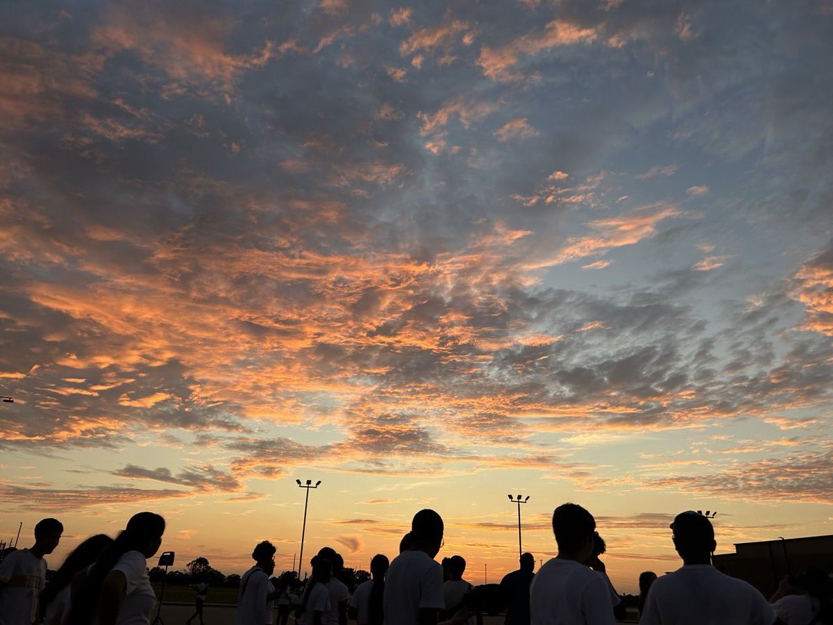 trhsband tweet media