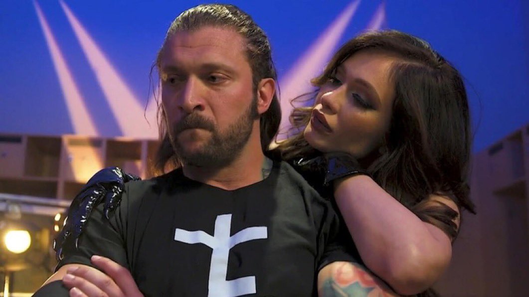 JDfromNY206's tweet image. WWE is supposedly about telling stories, right? The fact that this year creatively has been in most ways, a huge downgrade from only a couple of years ago, I’m not surprised WWE allowed Karrion Kross to walk, if he is to be believed on his Vlog tonight.
How you have someone…