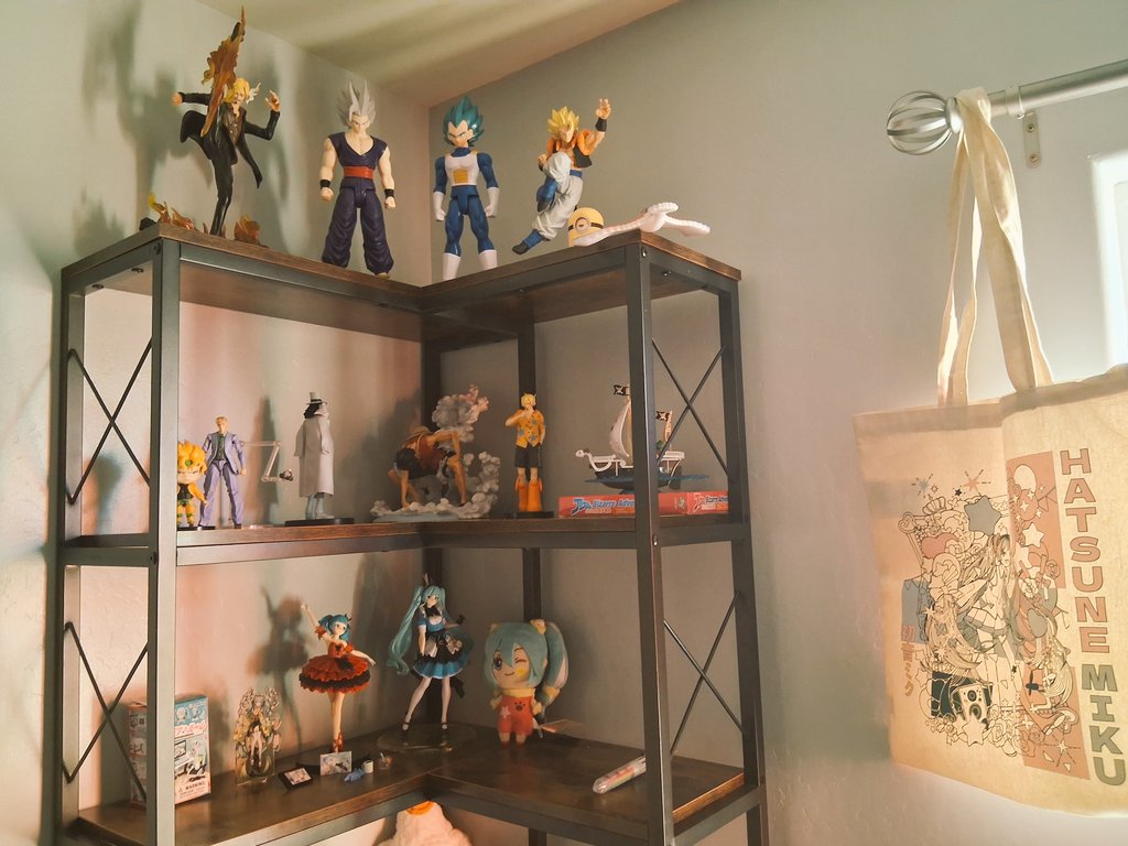 ShinyPants69's tweet photo. Day 781
Shelf update https://t.co/lSdmoerKuP