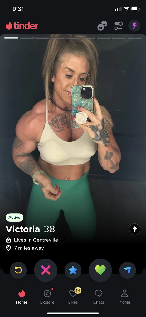 PrawnBucket's tweet image. Kind of want this lady to beat the fuck out of me until I cum on my thigh