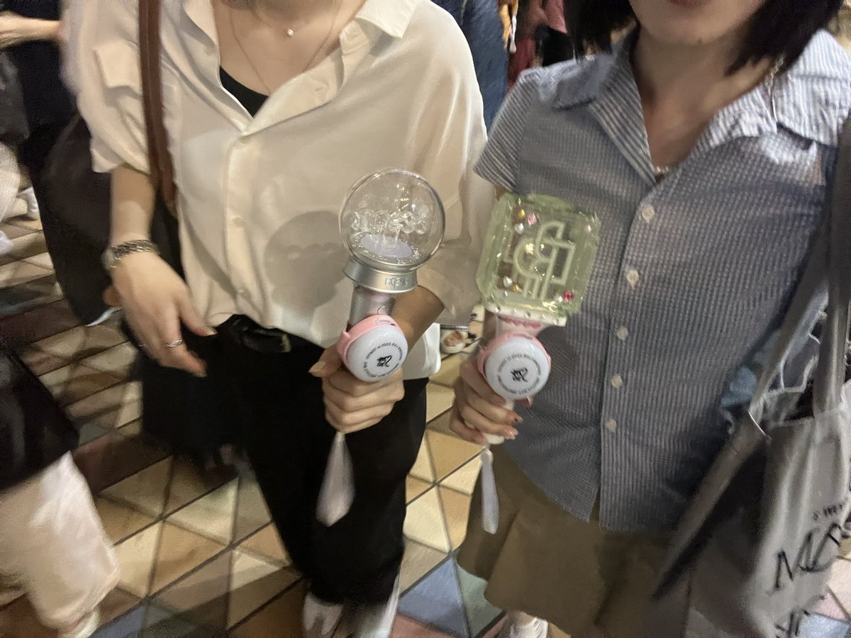 zgkrr's tweet photo. ママと参戦したよー⭐︎ https://t.co/alXGFiJI5q