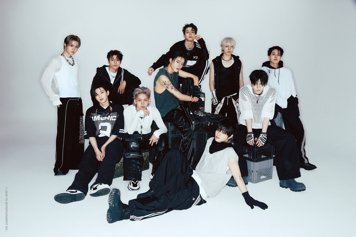 WeTeuMesPH's tweet photo. 250911 | 📰 ARTICLE 

'TREASURE unveils visuals for their third mini-album, showcasing their powerful aura in sporty styling'

TREASURE's aura, perfectly blended with their sporty yet sophisticated styling, is the highlight. The simple color match of black and white tones perfectly captures their upgraded visuals, and the members exude an extraordinary charisma with their deep gazes, making it impossible to take their eyes off of them.

The chic and mature atmosphere is impressive, different from the fresh image they previously showed in their special mini album 'PLEASURE'. As TREASURE has always boasted limitless digestibility and diverse charms, attention is focused on what kind of transformation they will bring to capture fans' hearts through this comeback.

TREASURE's 3rd mini album 'LOVE PULSE' will be released on September 1st at 6 PM. As can be seen from the album title, which combines the two words meaning love (LOVE) and pulse (PULSE), you can expect to experience the music that depicts intense and diverse emotions like a pounding heartbeat with TREASURE's unique hot energy.

🔗https://t.co/x2GpRkMPYj

LOVE PULSE VISUAL PHOTO
#PulseRacingForTREASURE
#LOVE_PULSE_SPORTY_VER
#TREASURE 
@treasuremembers