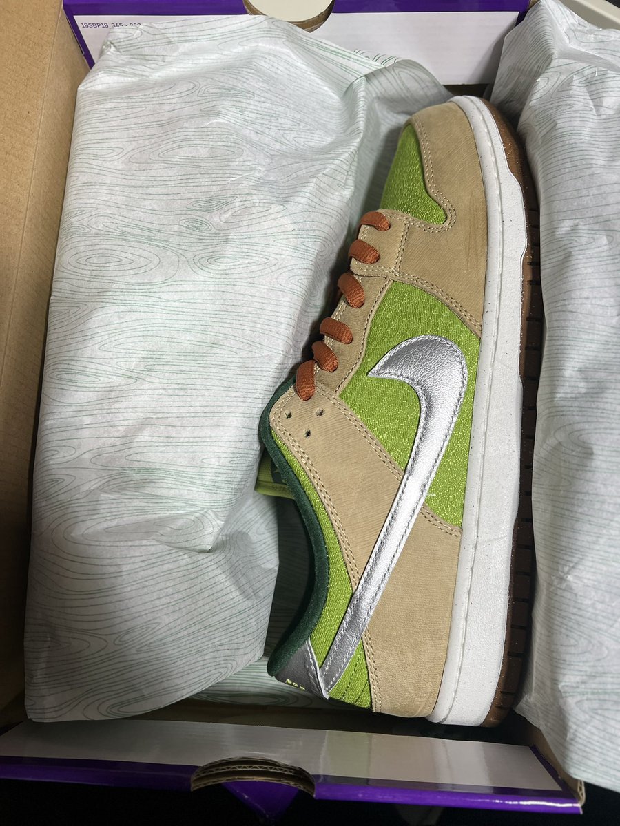 LeoMZ (@leo_mz_) on Twitter photo Sz13 DS 
$90 shipped. <a href="/SellKicksSunday/">SellKicksSunday</a> Sz13 DS 
$90 shipped. <a href="/SellKicksSunday/">SellKicksSunday</a>