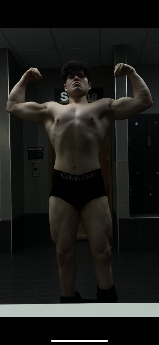 phrag_'s tweet image. You know im not really on here as often anymore, but I figured this would be interesting to share. I had a really shitty coach who took me from great shape into an unhealthy watery mess... its nice knowing the person I'm working under now cares about my health.

201-&amp;gt;237-&amp;gt;221! 🙏