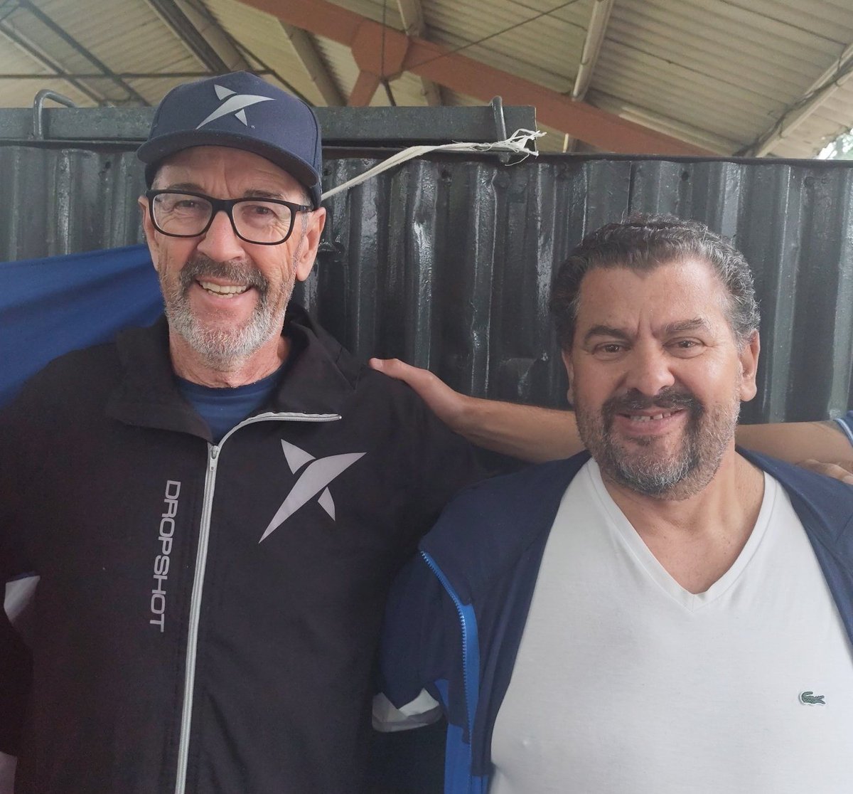 Creo que llegó el momento.
No sé hable más, es con el y darle la llave del club.
El único que tiene los huevos y jerarquía  para poner en vereda a toda la generación de cristal que tenemos por jugadores. 
Dios, venga y haga lo que usted sabe, tu casa te necesita. 
Abrazo 🔵⚪🔴