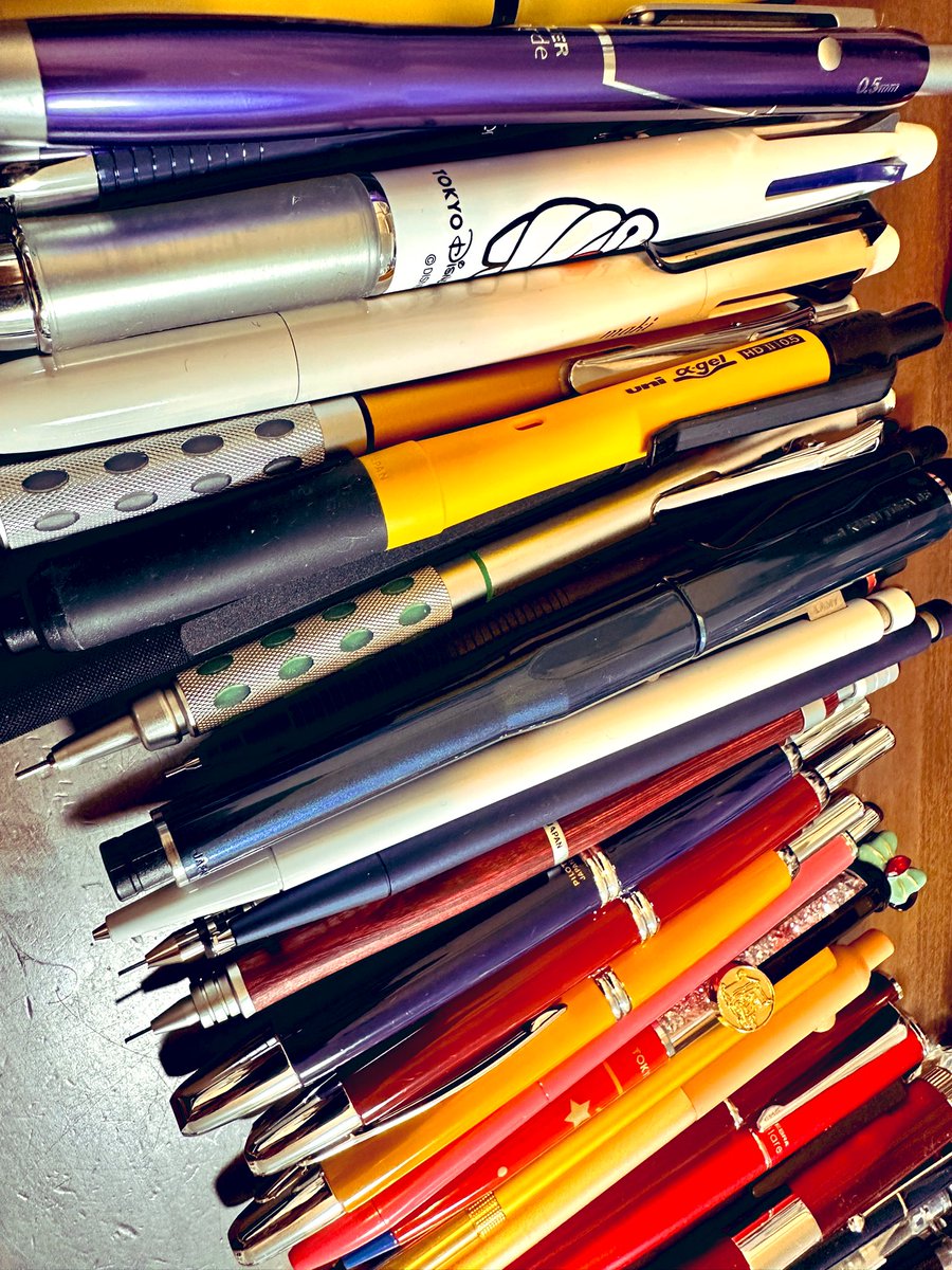 #刺さる人に刺さったら嬉しい
#筆記用具大好き