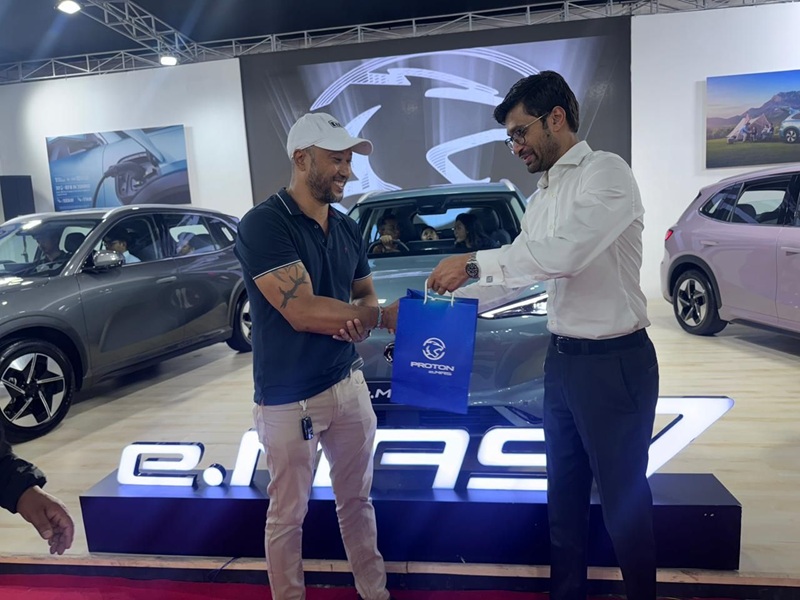 ictframe's tweet image. The Proton e.MAS 7 is Here to Electrify Your Drive!!!

For more: ictframe.com/proton-e-mas-7…

#ProtoneMAS7 #NAIMANepal2025 #DriveToday #FutureIsElectric #EVRevolution #SustainableMobility #ICTFrame