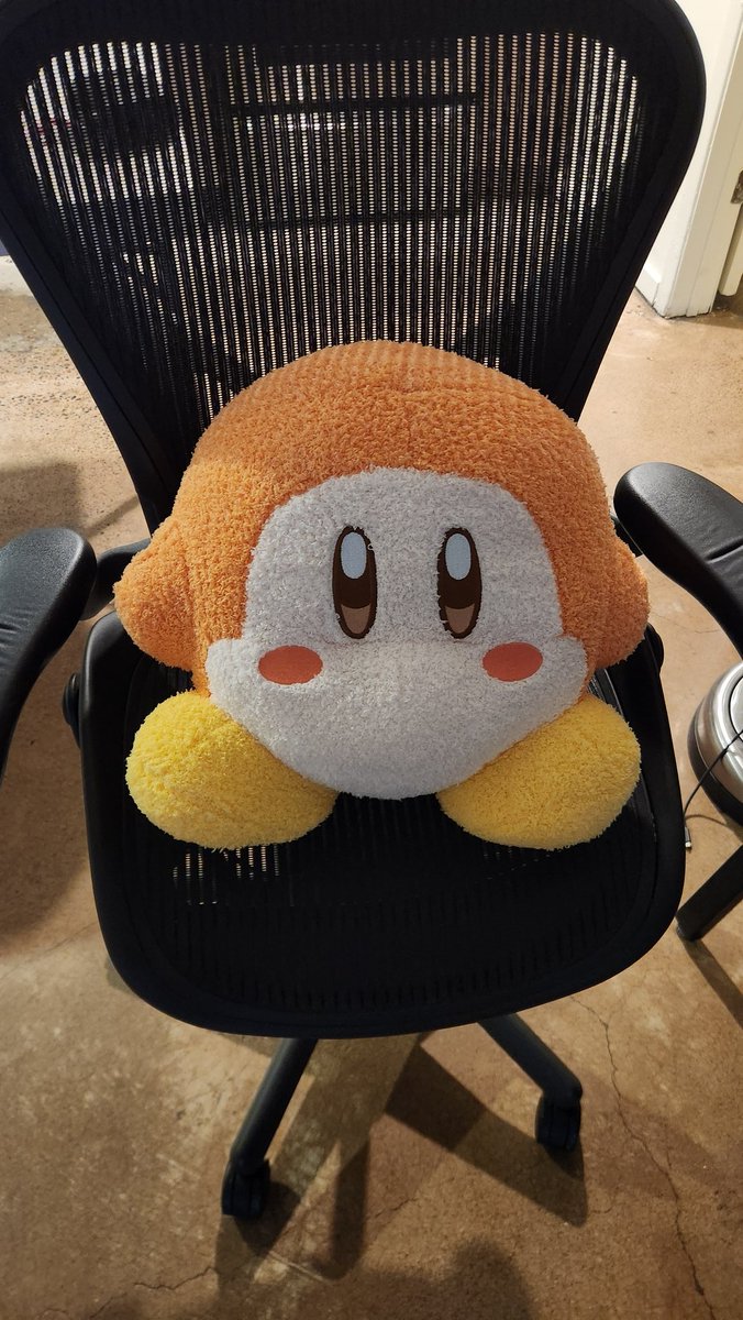 Valak770's tweet photo. I GOT A WADOL PLUSH AS AN EARLY BIRTHDAY GIFT LOOK AT HIMMMMMMM https://t.co/l59wGvGjmo
