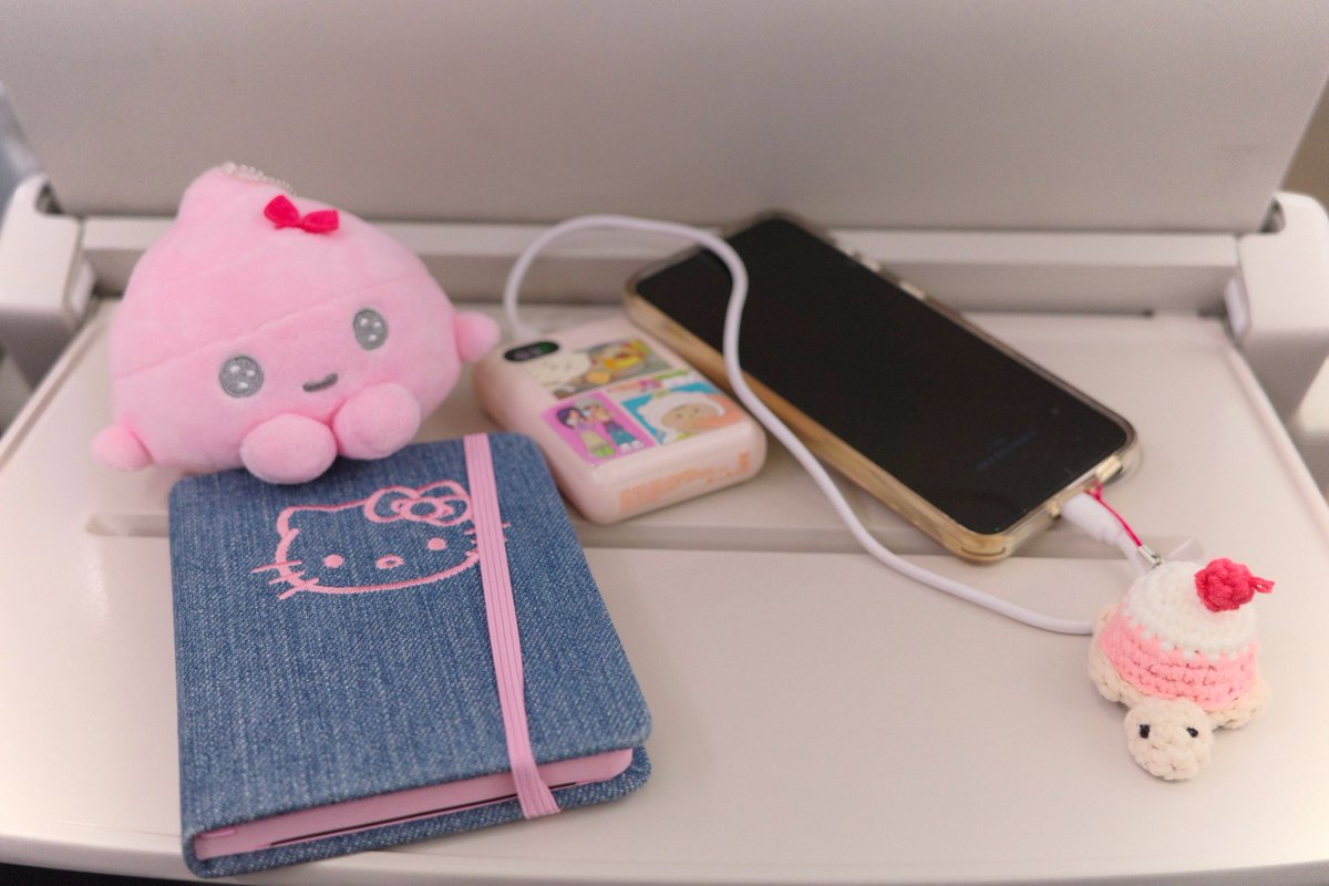 항상 궁금했던 공차 밀크티 아이스크림!
기차여행갈 때마다 서울역 공차에 잠깐 들러서 행복해질 수 있어