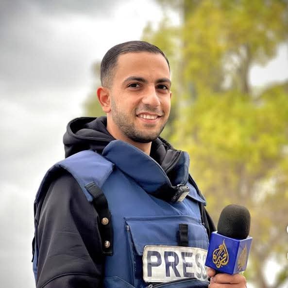 لا جوع بعد اليوم يا أنس
لا قهر بعد اليوم في بحة صوتك
الآن، والآن فقط
ذهبَ الظمأ، وابتلت العروق، وثبتت الشهادة بإذن الله!