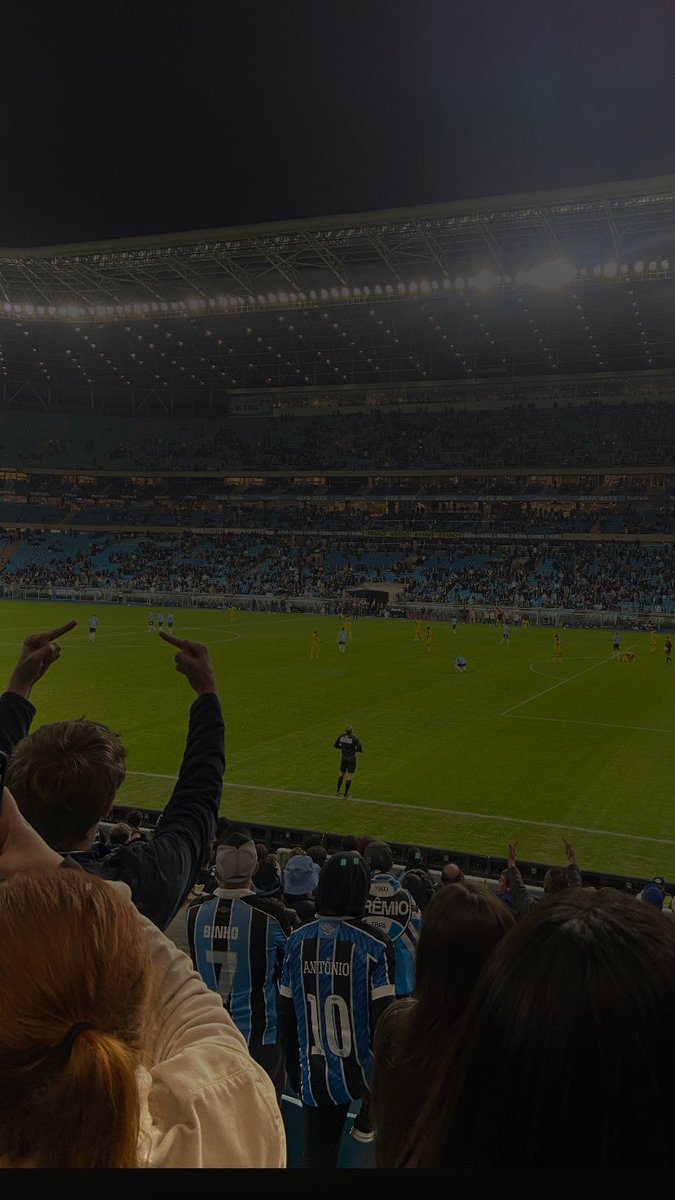 rafaguimar4es's tweet photo. vai tomar no teu cu guerra filha da puta
VALORIZEM A TORCIDA!!!!!!!!! https://t.co/MSlqPEsaaZ