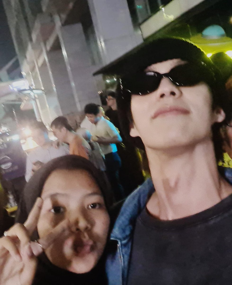 cipathaiarea's tweet image. my memories of meeting my first love phi bright @bbrightvc love u and miss u phi bai🥹☀️🤍

#bbrightvc #BRIGHTxButterBabyGrandOpening #BrightVachirawit #Bright