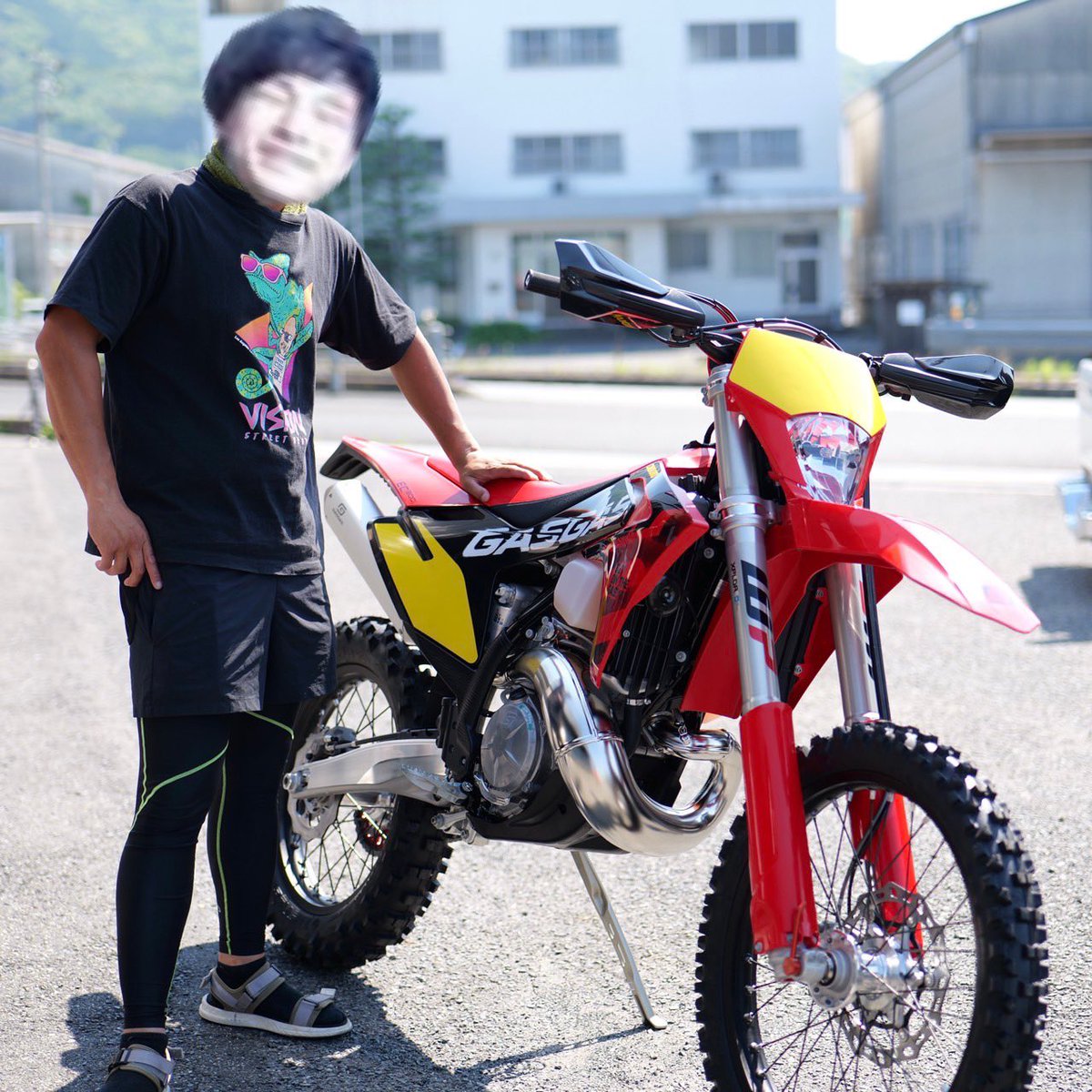 NinjaH211's tweet photo. 和田はもうオンロードやってません https://t.co/xeRJEcbBmz