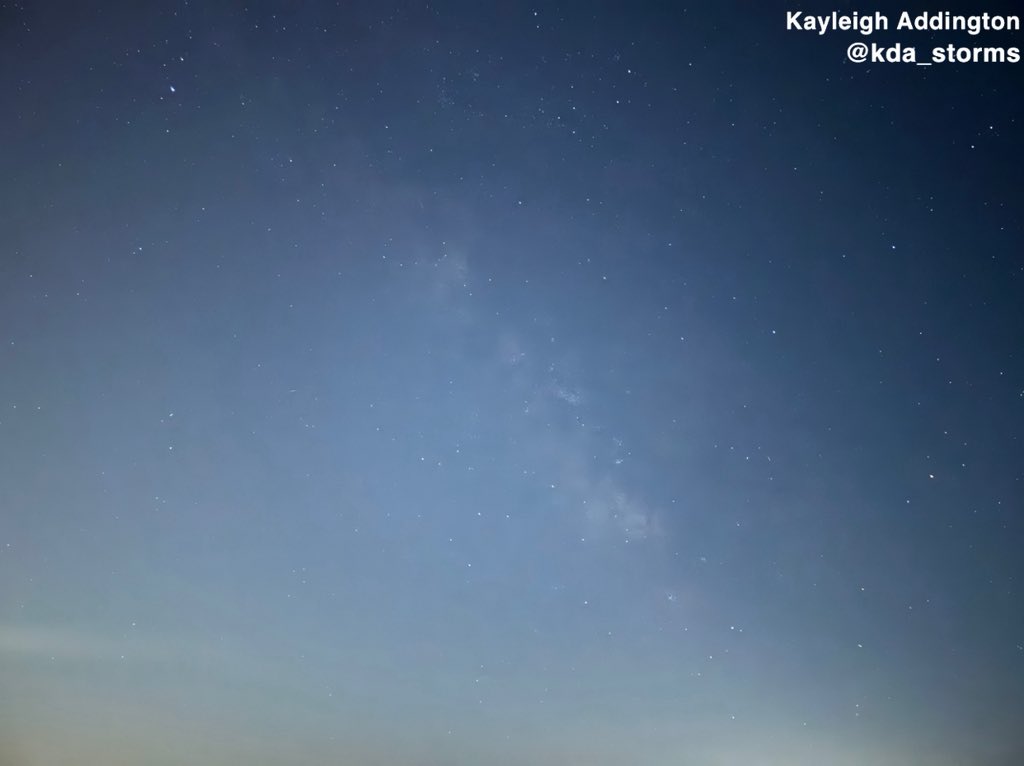 kda_storms's tweet photo. Views of the Milky Way from Ansted, WV! https://t.co/HLqRDpiFfF