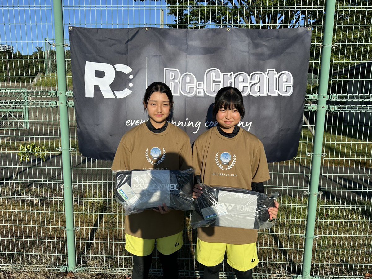 ibi1222's tweet photo. 【Re:Create cup】中学生研修大会
男女約190名、県外からの沢山のご参加ありがとうございました🙇‍♂️

男子🏆小島・中野（川島STC）
女子🏆鈴木・角田（B-Wing）

優勝者には景品の他記念Tシャツを🎁
おめでとう御座います🎊

研修大会、練習試合はInstagramで
https://t.co/ZbdKZ9C0Rs

#ソフトテニス https://t.co/AIzFoHEFtz