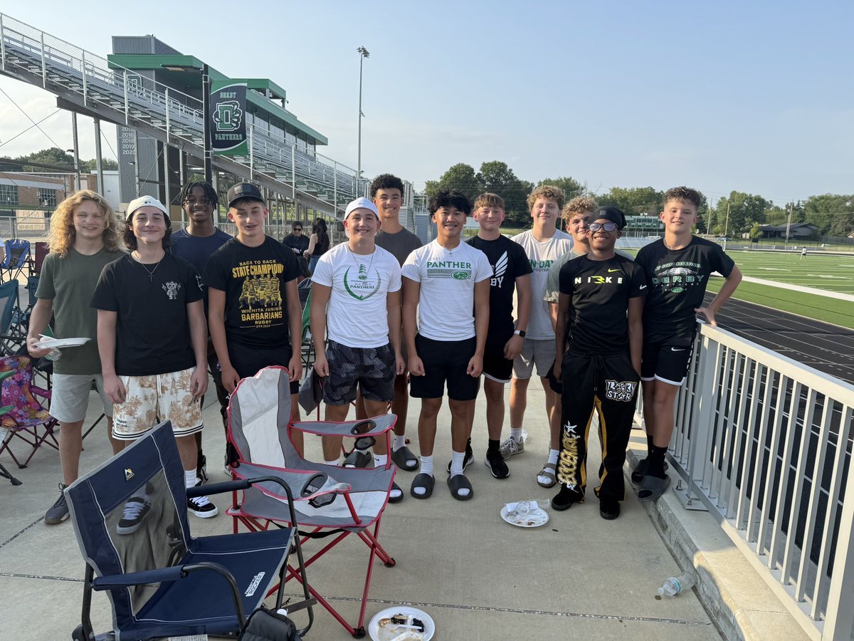 LandonR2029's tweet image. Team BBQ at panther stadium… 28 days until game time. #football #derbyks #classof2029 #linebacker