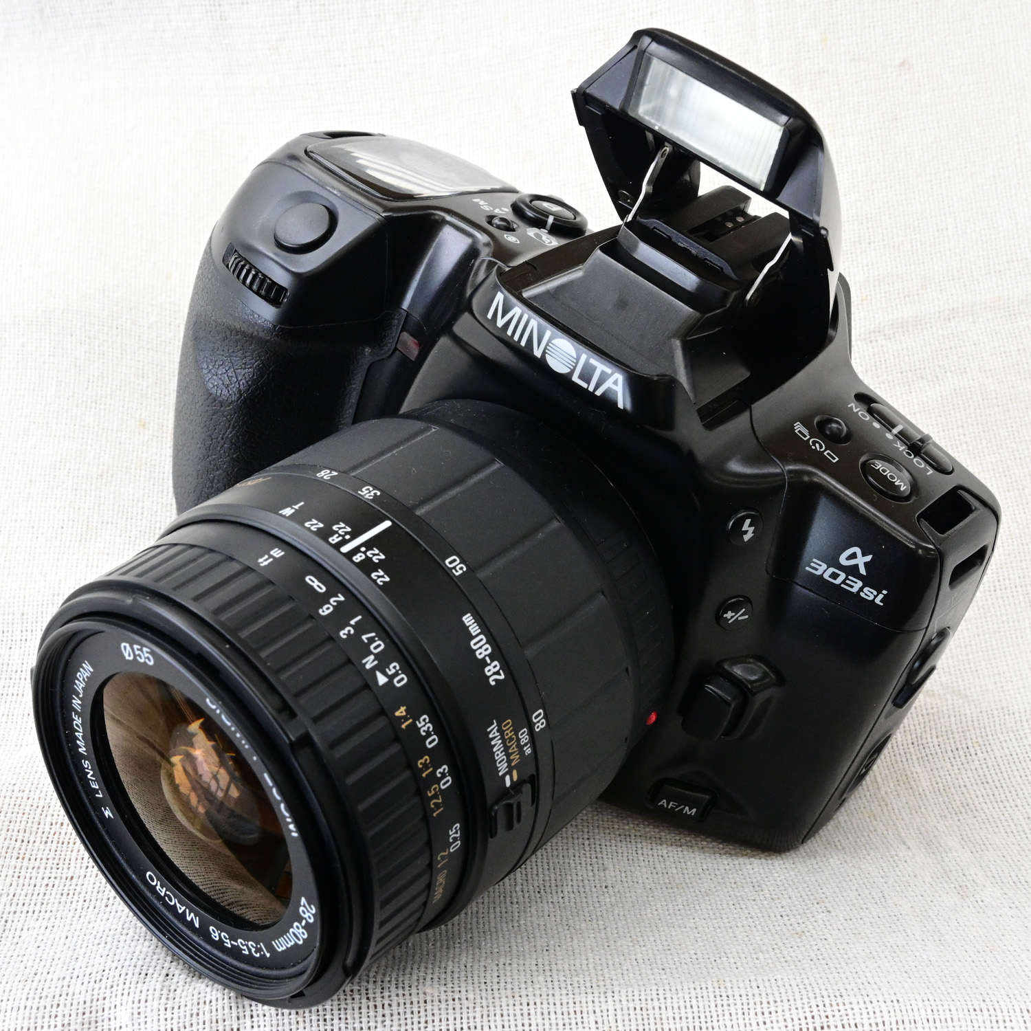 ミノルタ一眼レフカメラα303si望遠レンズ付き 駄カメラ感覚の『α303si SUPER』 - フォト・ディレッタント