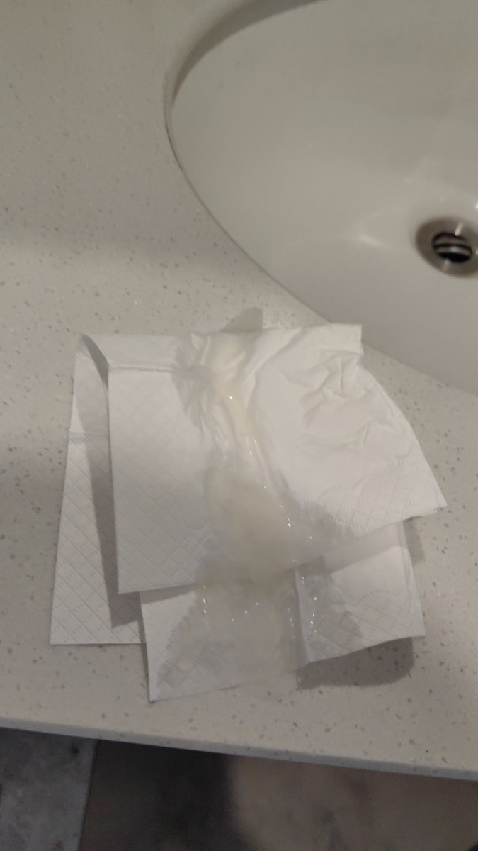 喝冰美式咖啡 (@laolaokun666) on Twitter photo 