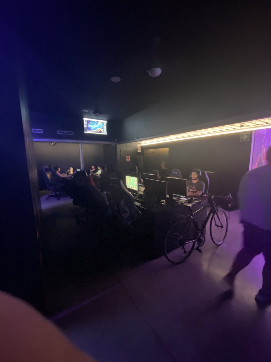 TsuSHI tweet media