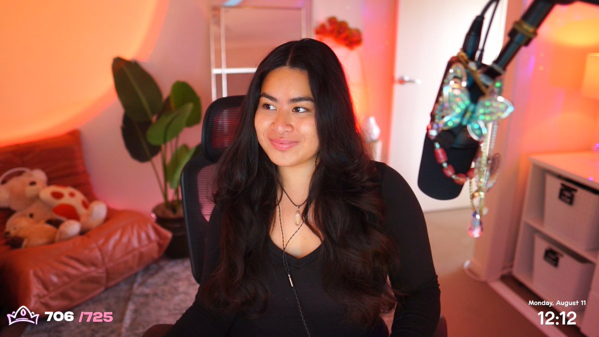 Happy Monday! 

We are back to midday schedule &amp; super close to 70K followers. LET'S VIBE 🩷

✨twitch.tv/qrissy