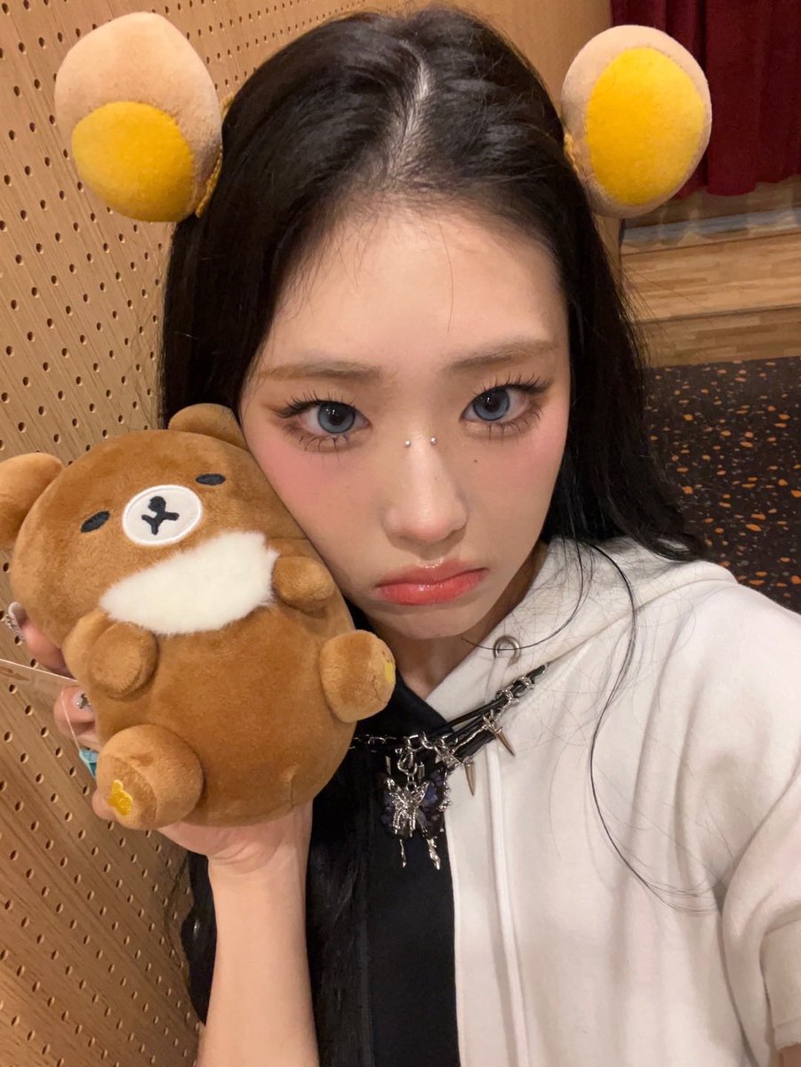 fromjoonie's tweet photo. 💌 joonie bubble update 

🧸💬: Me and Rilakkuma 🤎 https://t.co/V4H7AuHP6N