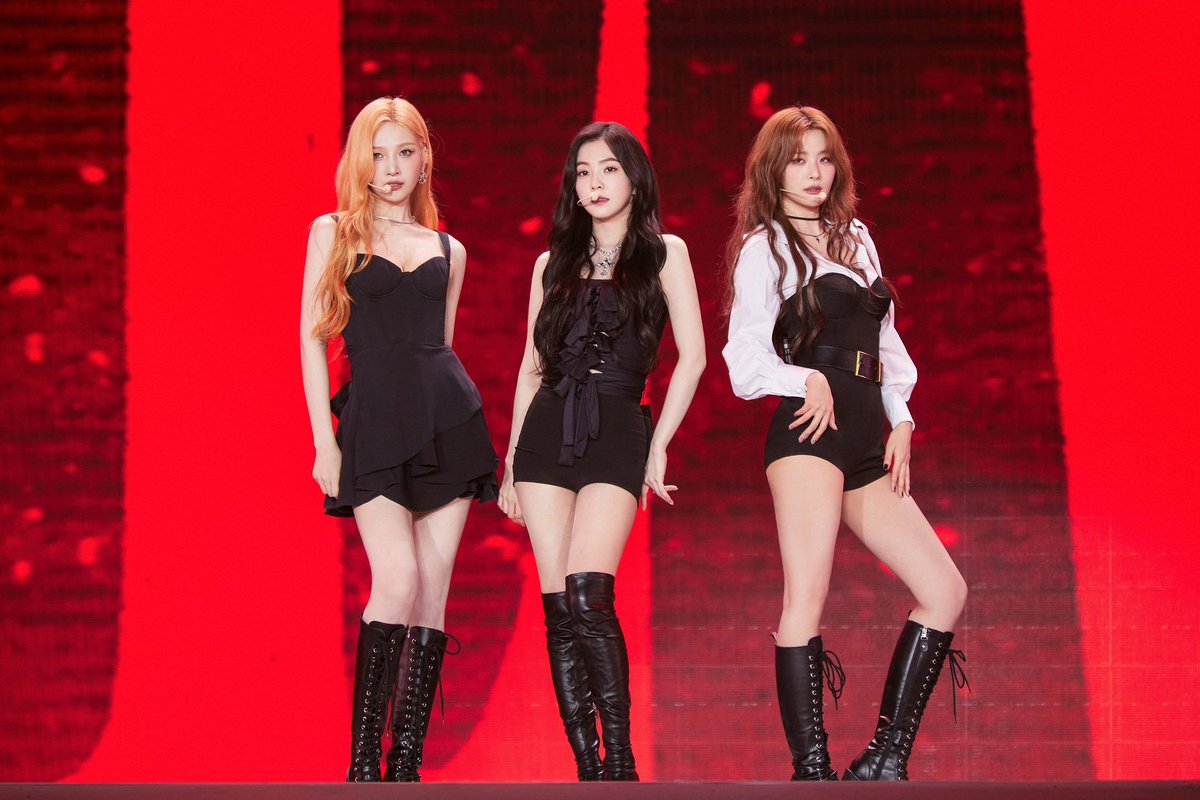 셋 다 진짜 다 다르게 예쁘다