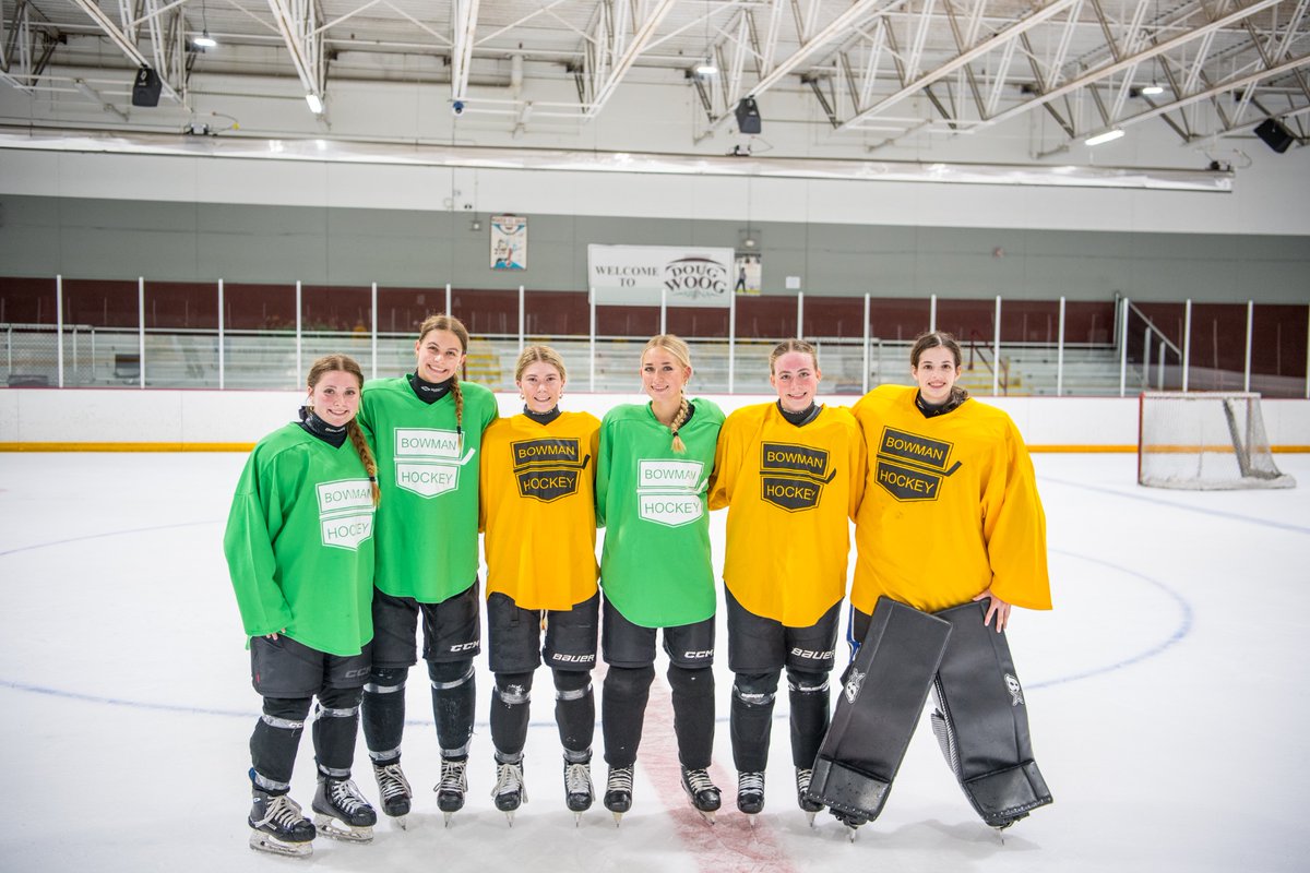 Sunday girls scrimmage ⭐️⭐️are Ali Schmitz, Ashley Peltier, Hayden Olson, Josie Empey, Ellyson Henjum and Olivia Buesking!!