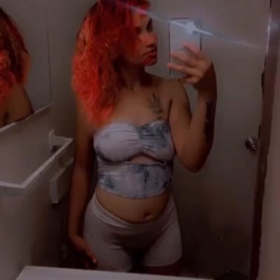 RissaRedd07's tweet photo. #NewProfilePic https://t.co/r7TsHM7WD2
