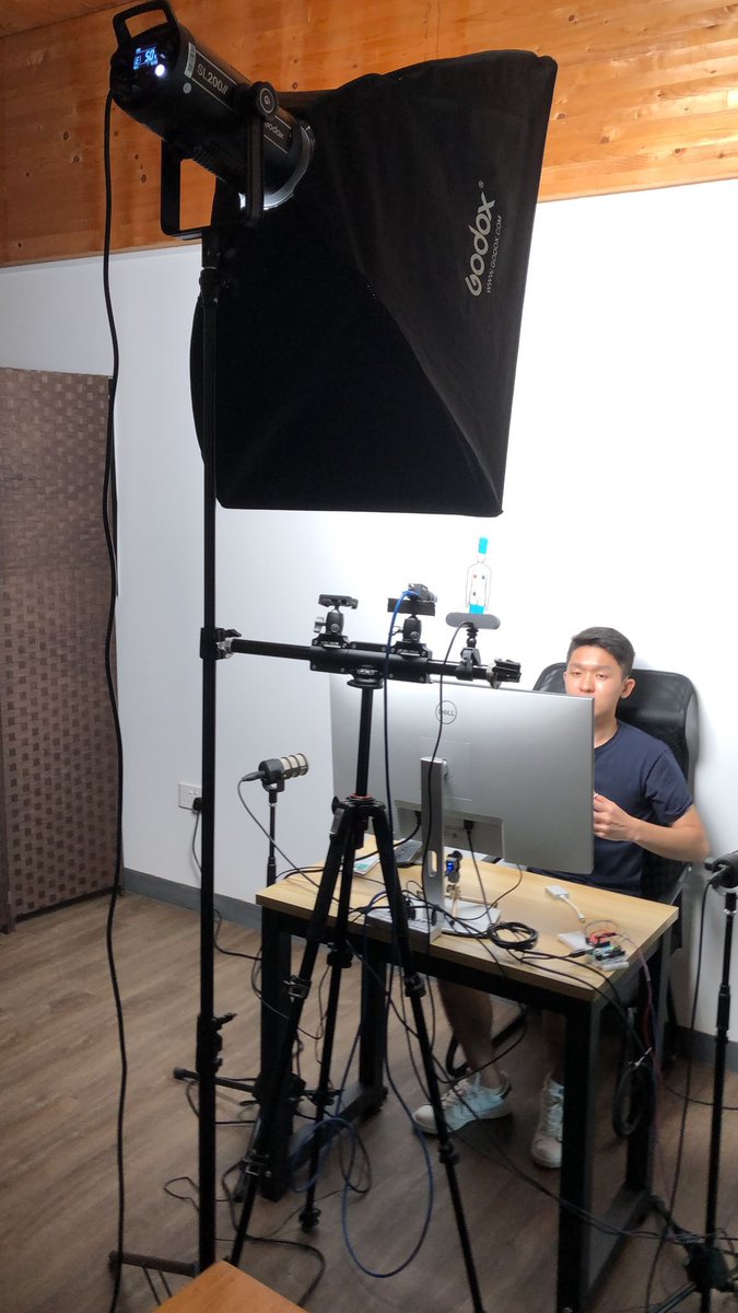 ye_dennis's tweet image. 1) NGL, but conceiving, developing, testing and patenting our Multi-Spectral Reality Detector with @FacticityMage and co: patents.google.com/patent/WO20231… was some of the most tedious, dirty, difficult and dangerous work I have ever had do do. Thankfully numerous people from our alma…