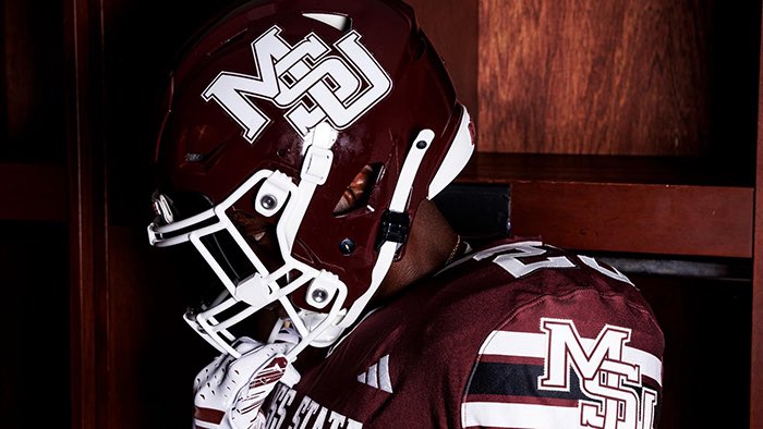 chubbFC's tweet photo. @HailStateFB Interlocking = golden. 
#BringItBack #ReviveTheInterlocking https://t.co/9QY2WZiRcB