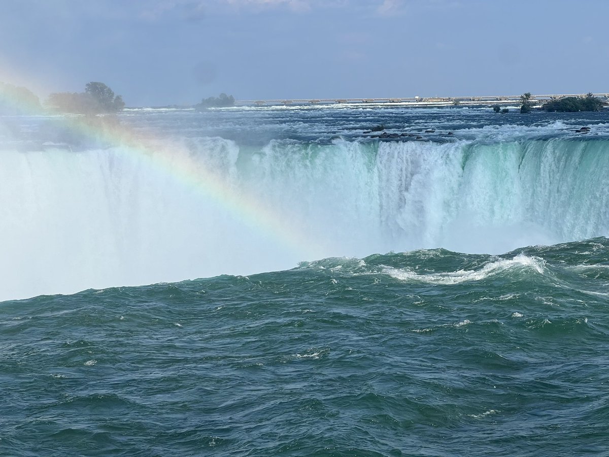 aruariandepart's tweet photo. #canadacore https://t.co/YDPGr2UGTi
