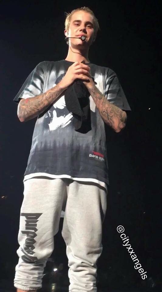 hourly drew (@hourlydrew) on Twitter photo 