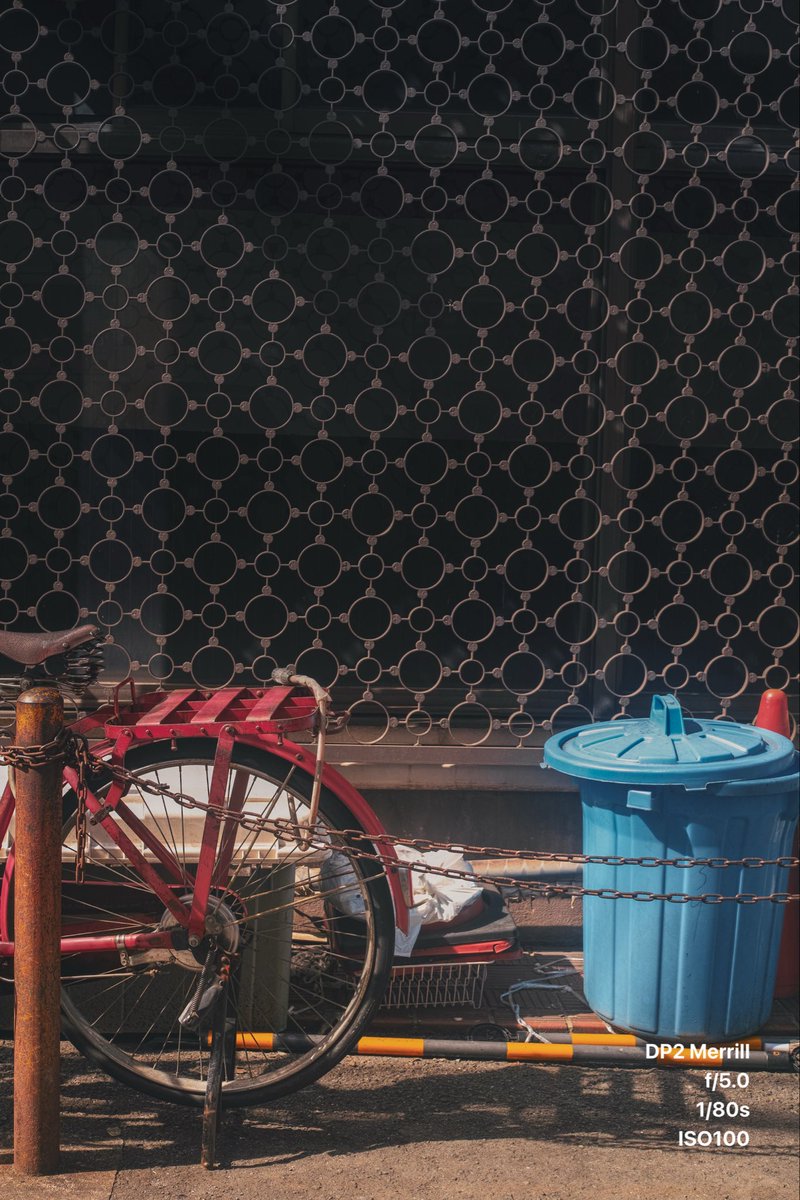 maochi_snap's tweet photo. 📍大阪・高槻
#DP2M #Foveon #streetphotography https://t.co/0rmgRGUDnj