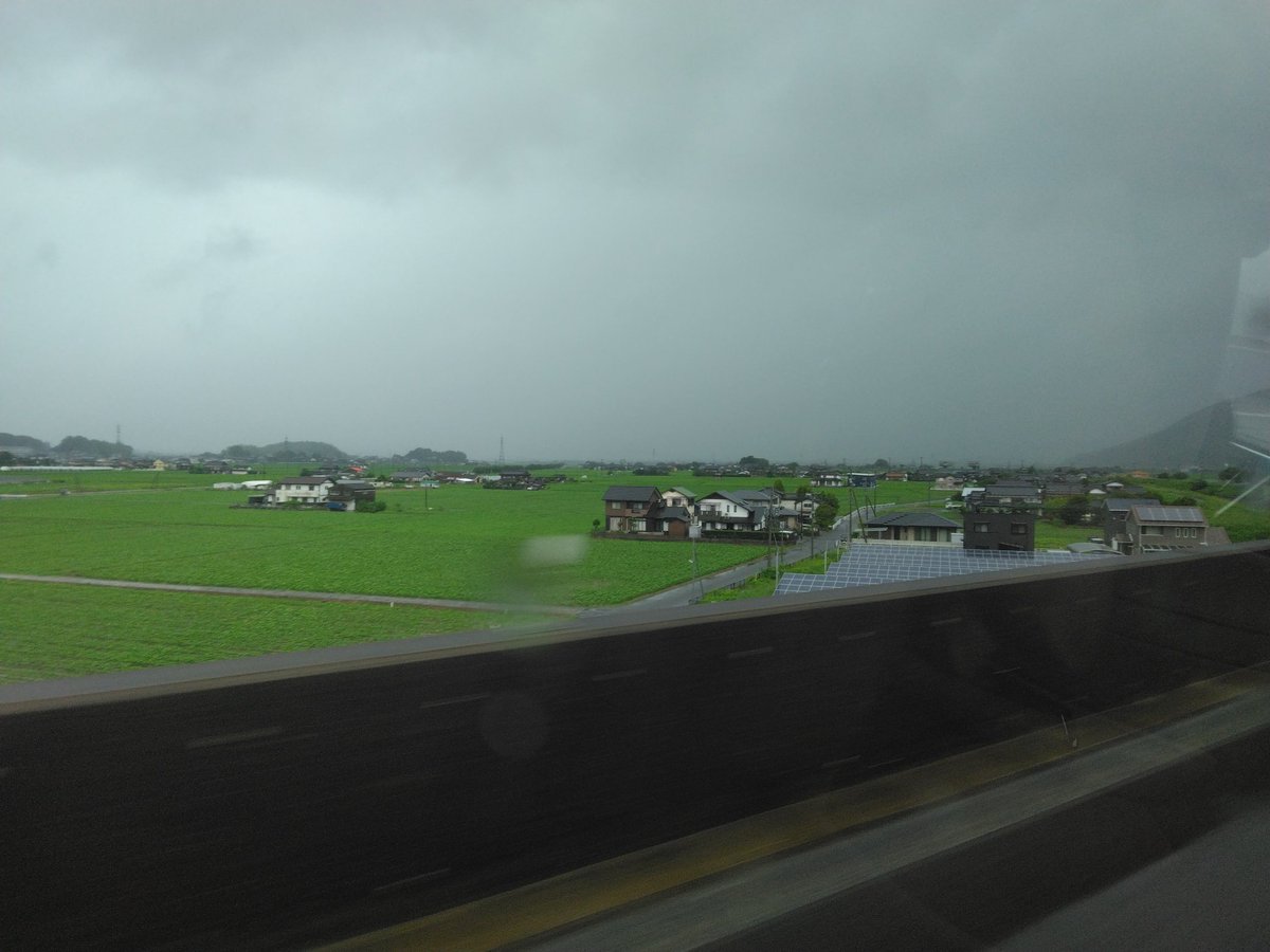 pf13a3's tweet photo. 鉄道が運転見合わせ中なんで、実家に置いてるベルハイヤーで福岡まで移動 https://t.co/Ilkh3hgX88