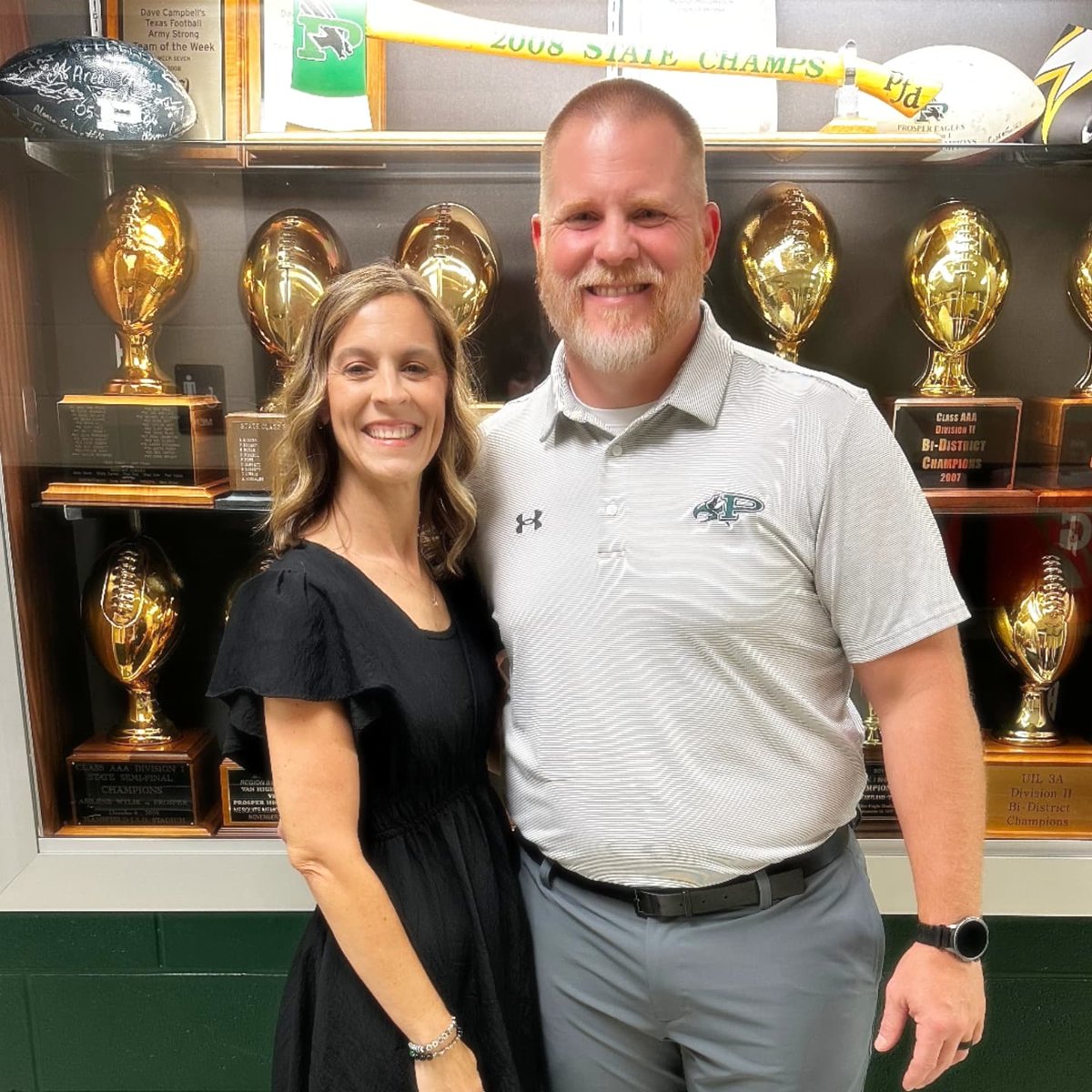 CoachSteamroll's tweet image. These 3 beautiful ladies make this old ball coach look good. Blessed to have them next to me as we start another football season. 

Year 9 at THE Prosper High School!

Go Eagles! 🏈 🦅
#Steamrollers #CoachesFamily