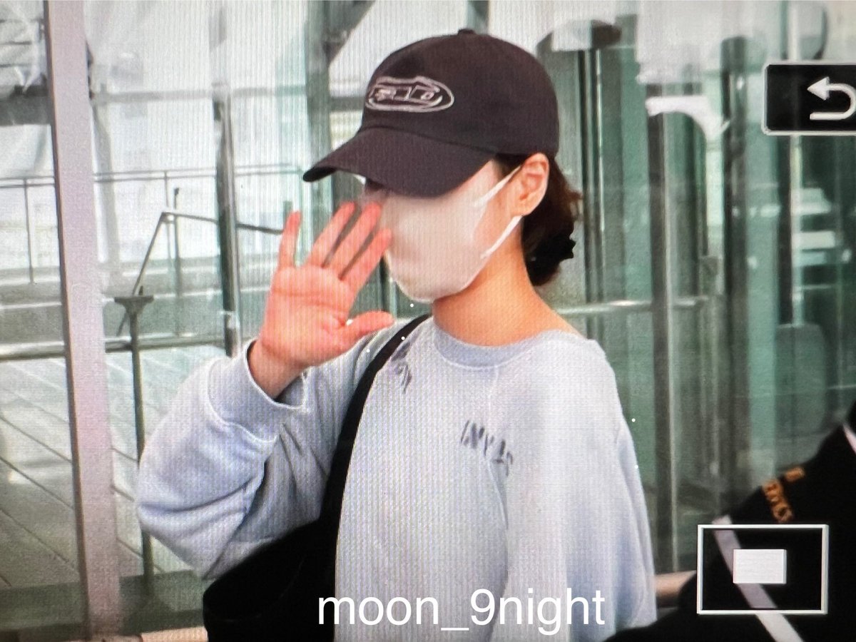 moon_9night's tweet photo. 250811 BKK

#김채원 #KIMCHAEWON 
#채원 #チェウォン #CHAEWON
#LE_SSERAFIM #르세라핌 https://t.co/vNcNxCJAHh