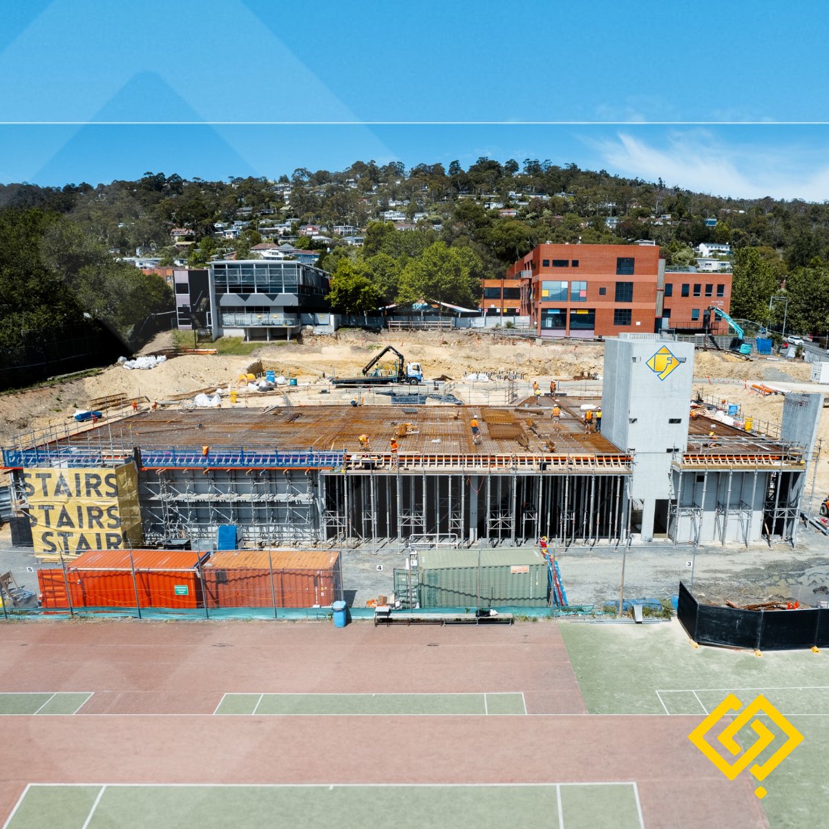 AcrowAcf's tweet photo. Proud to be part of The Hutchins School Signature Building in Tasmania. 

✅ 70 tonnes of Super Cuplock Falsework
✅ First in Tasmania using AcrowDeck, covering 1,000 sqm  

A significant milestone for our team in delivering efficient formwork solutions nationwide. https://t.co/0jQYE3mcQF