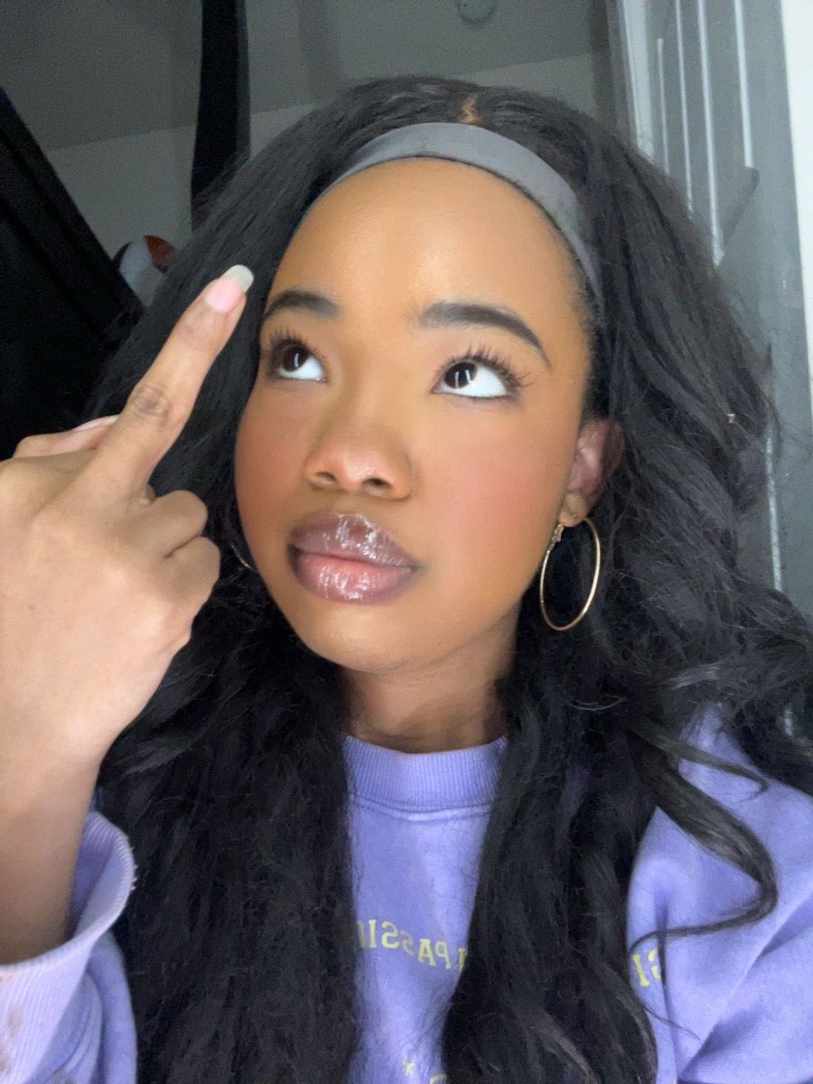 PrincessDeMonet's tweet photo. This finger’s for free. My time isn’t. 💋

Findom  Femdom  Wallet  Drain https://t.co/uvxjFSZdDV