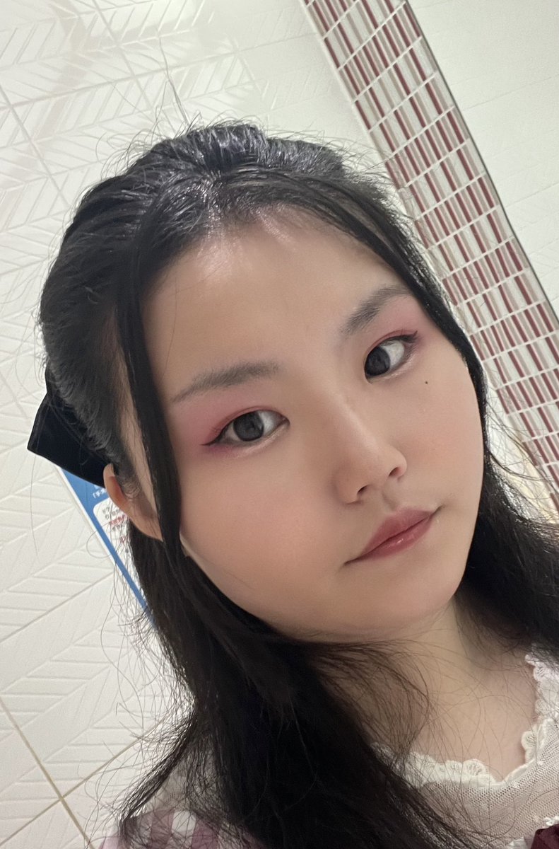 fries2200's tweet photo. 今日ビジュいいじゃん(当社比) https://t.co/qHBzpCVLRI