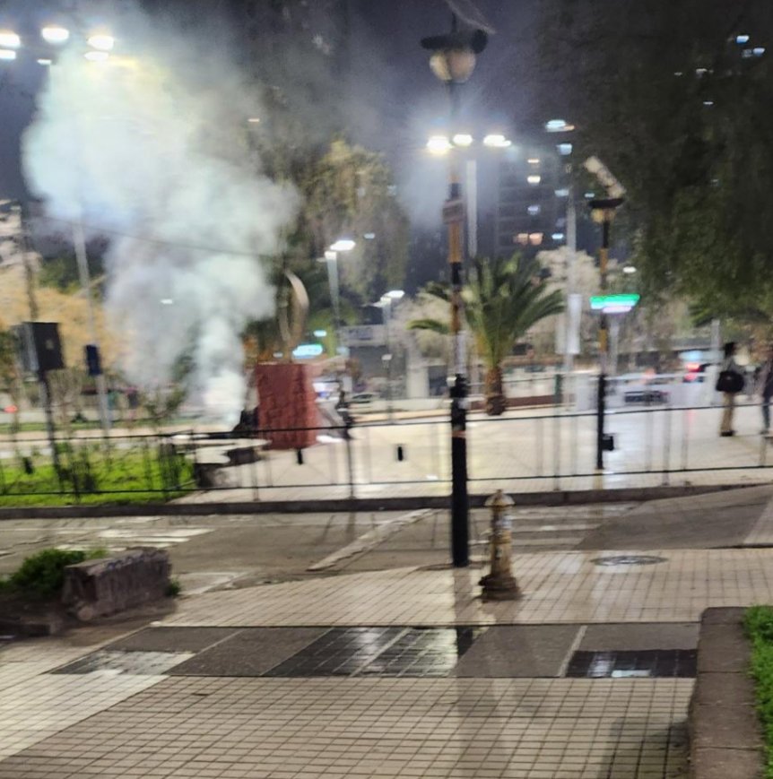 Traviejita 🐝 (@tomovinito) on Twitter photo .<a href="/sebastiansichel/">Sebastián Sichel</a> <a href="/MuniNunoa/">Municipalidad de Ñuñoa</a> tienen la pura cagá en la comuna, los vagabundos haciendo tremendas fogatas afuera del metro en Irarrazaval y nadie les dice nada. Ya es tierra de nadie esta wea, renuncien flojos culiaos. .<a href="/sebastiansichel/">Sebastián Sichel</a> <a href="/MuniNunoa/">Municipalidad de Ñuñoa</a> tienen la pura cagá en la comuna, los vagabundos haciendo tremendas fogatas afuera del metro en Irarrazaval y nadie les dice nada. Ya es tierra de nadie esta wea, renuncien flojos culiaos.