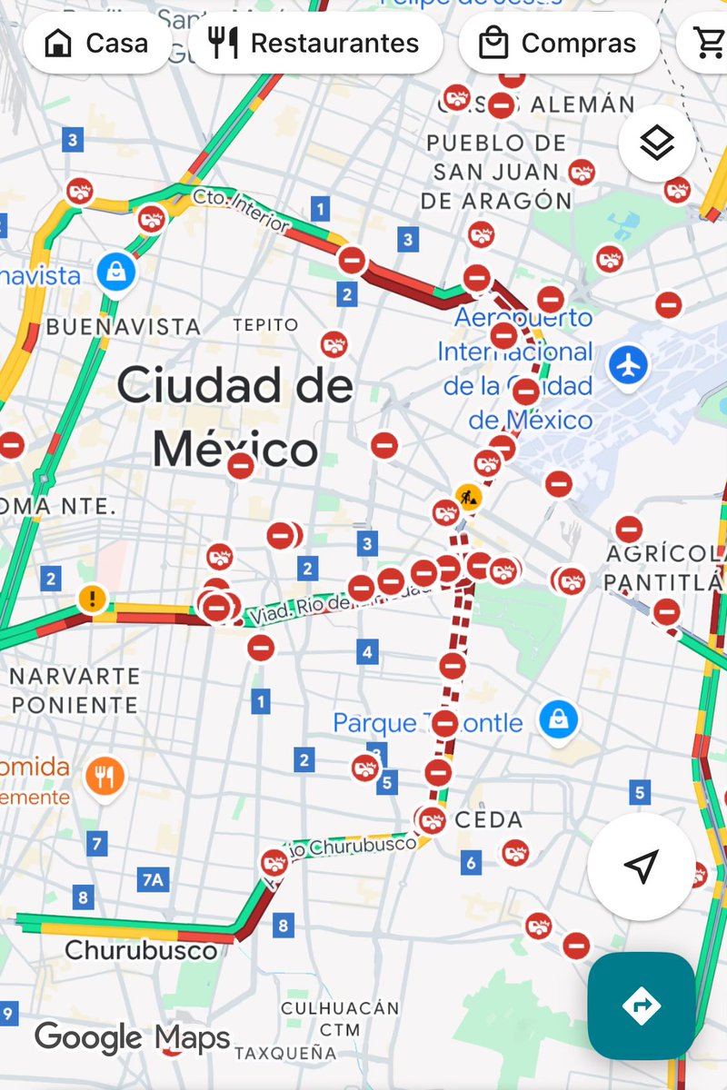 El oriente de la CDMX está colapsado por las intensas lluvias que aún caen en este momento. Zonas que no se inundaban hoy están inundadas ¿por qué? Porque el gobierno de Brugada no da mantenimiento al drenaje. Reparten el dinero o se lo roban. <a href="/Claudiashein/">Claudia Sheinbaum Pardo</a> <a href="/ClaraBrugadaM/">Clara Brugada Molina</a>