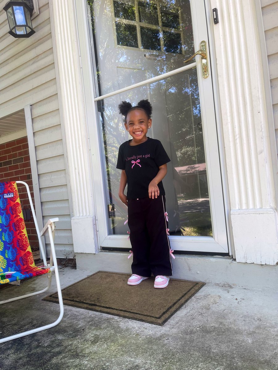 __Loyaltyis1st's tweet photo. Another great weekend 😍💕 
I love being this lil girl Dad 💯 https://t.co/iOA8FjuaH6
