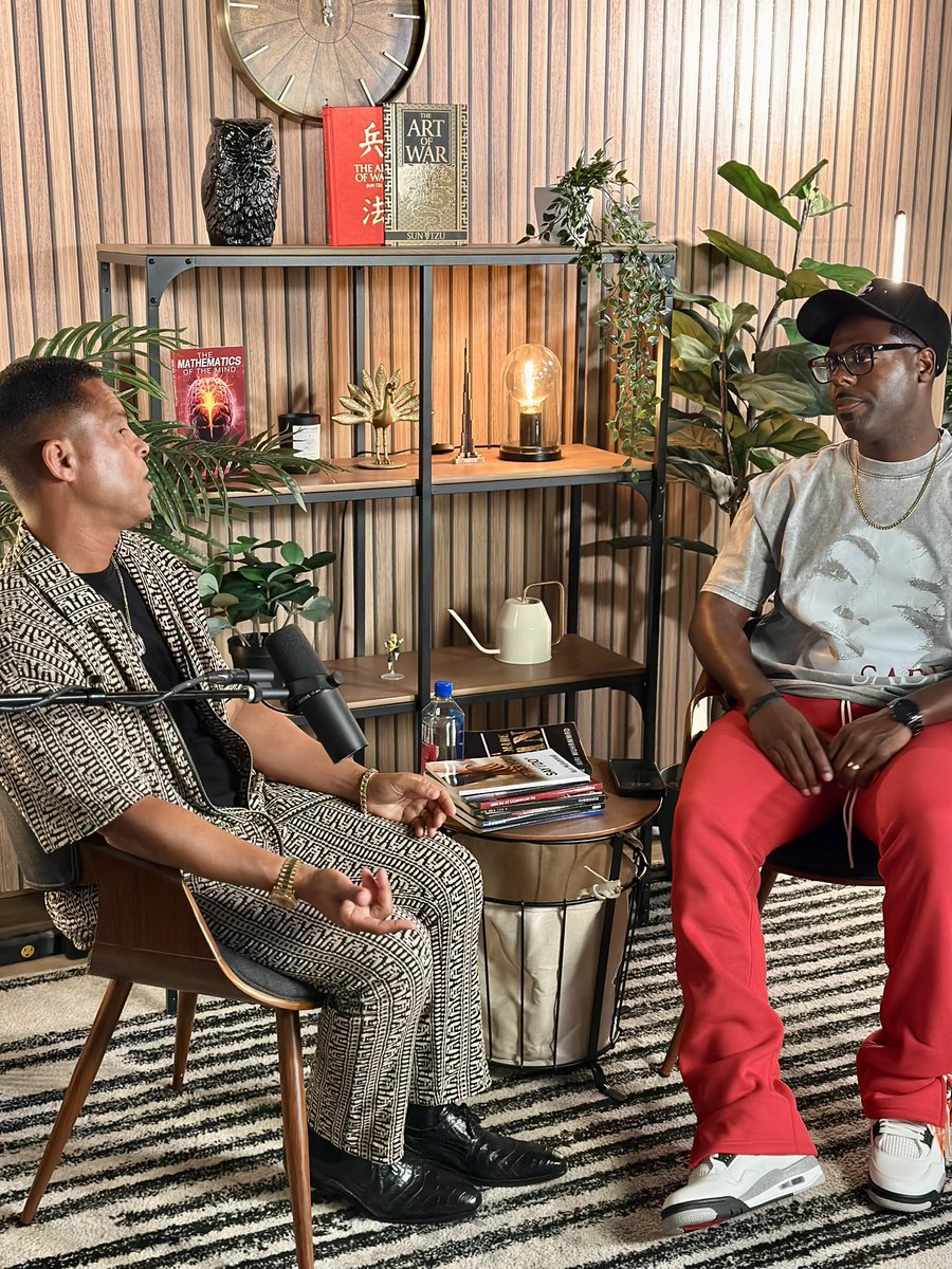 Brotherkingcam's tweet photo. New interview coming soon 🔥🔥
#BrotherKingCam #NuriMuhammad #shiftingtheculture⚡️ https://t.co/w7XPjBBmeU