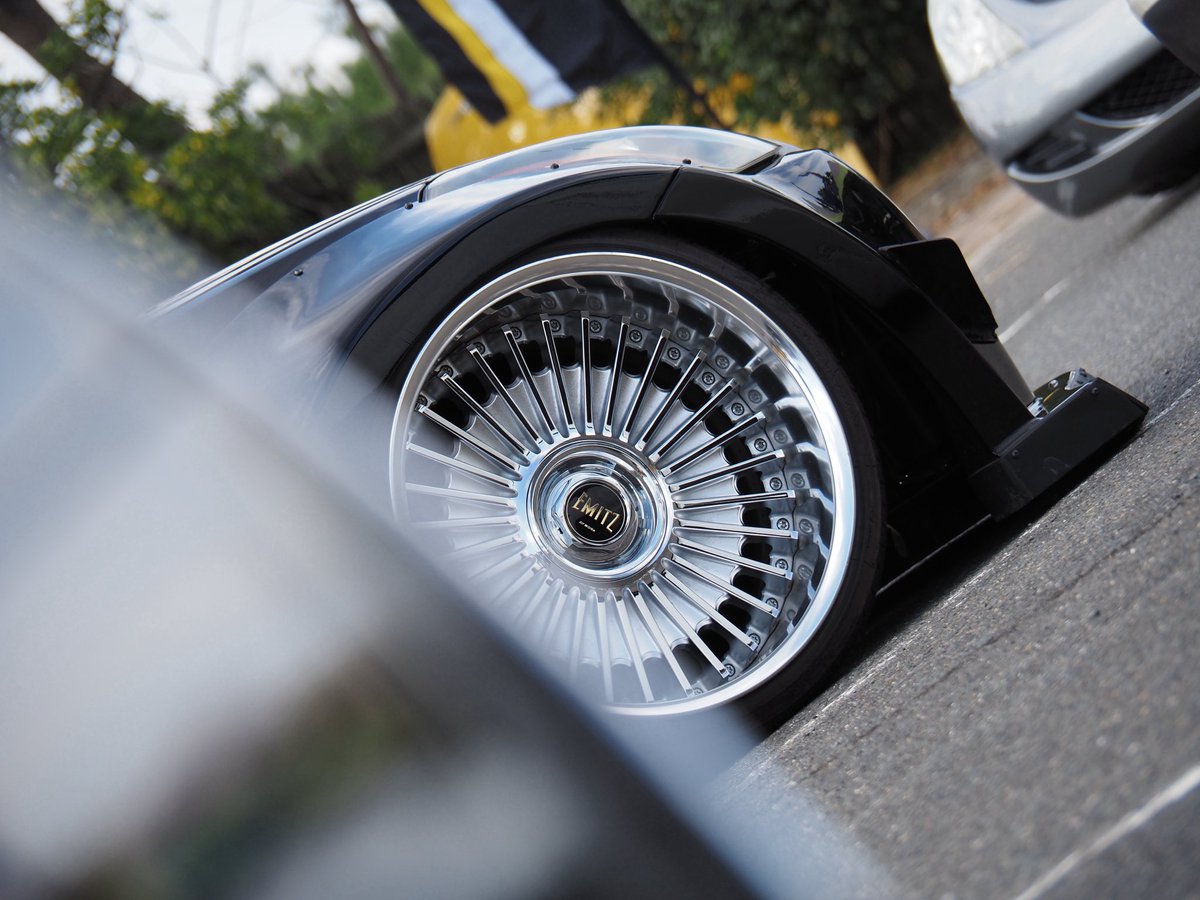 sho_hirata0912's tweet photo. 2024.12.1(Sun)

STREET INTERNATIONAL IN KYUSHU
US EURO CAR MEETING

WORK EMITZ
@workwheelsjapan 

#streetinternationalinkyushu
#useurocarmeeting #thesteez
#work #workwheels #emitz https://t.co/ZhuWLzSC7h
