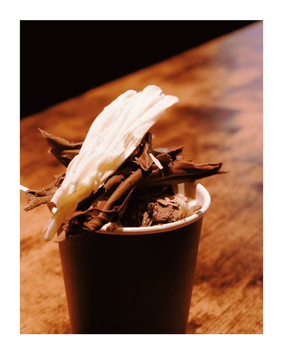 MeltSapporo's tweet photo. 14:00-23:00(L.O 22:00)
カフェのみご利用も可能です。
お待ちしております。

#札幌カフェ #狸小路カフェ #札幌 #狸小路 #すすきの #カフェ #チョコレートドリンク #ホットチョコレート #大通 #大通カフェ https://t.co/bs9Yrxpboa