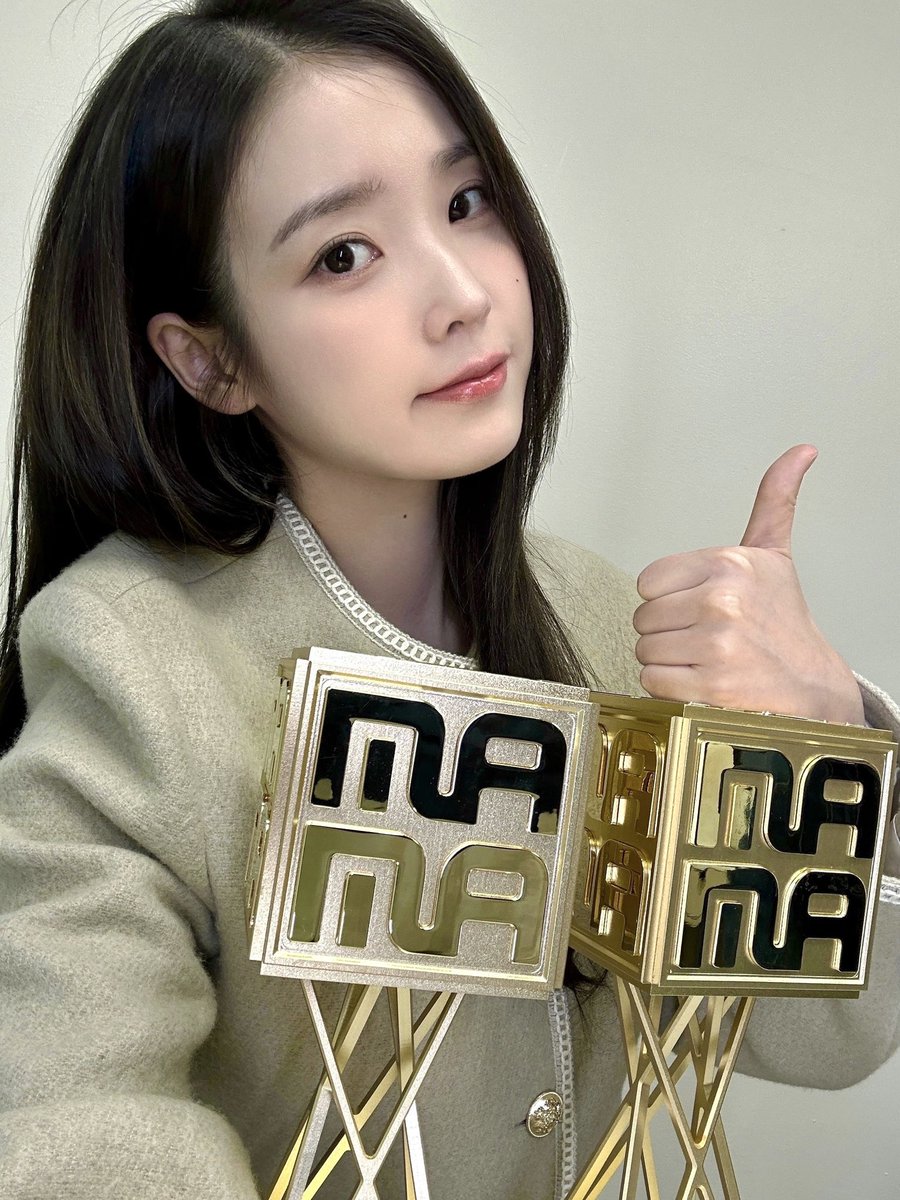 예지 tweet media